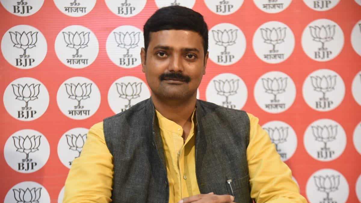 अखिलेश या ममता को कन्वीनर बनाने का कोई मतलब नहीं, इंडिया गठबंधन में टूट की संभावना : राकेश त्रिपाठी